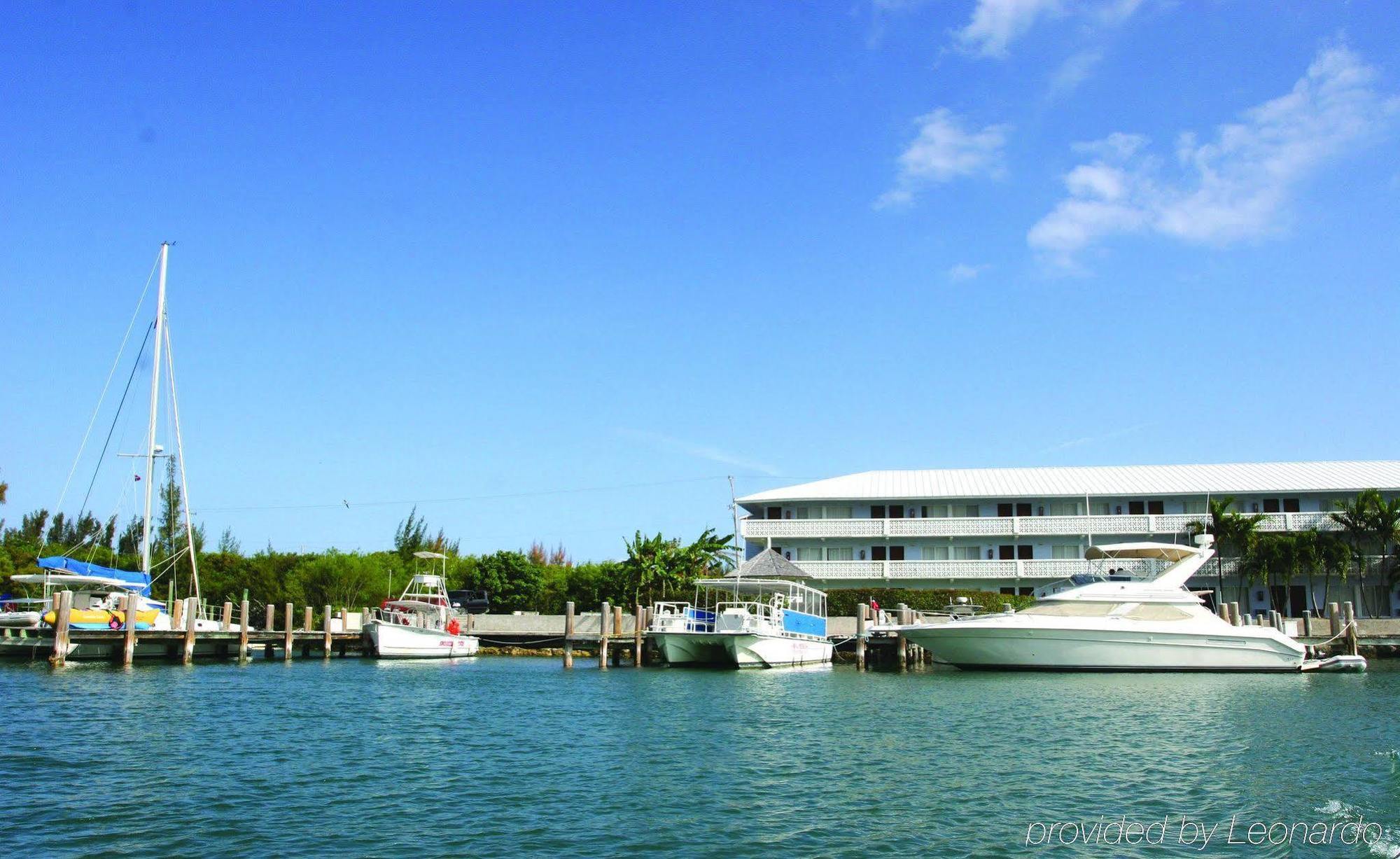 Flamingo Bay Hotel & Marina Фрипорт-Сити Экстерьер фото
